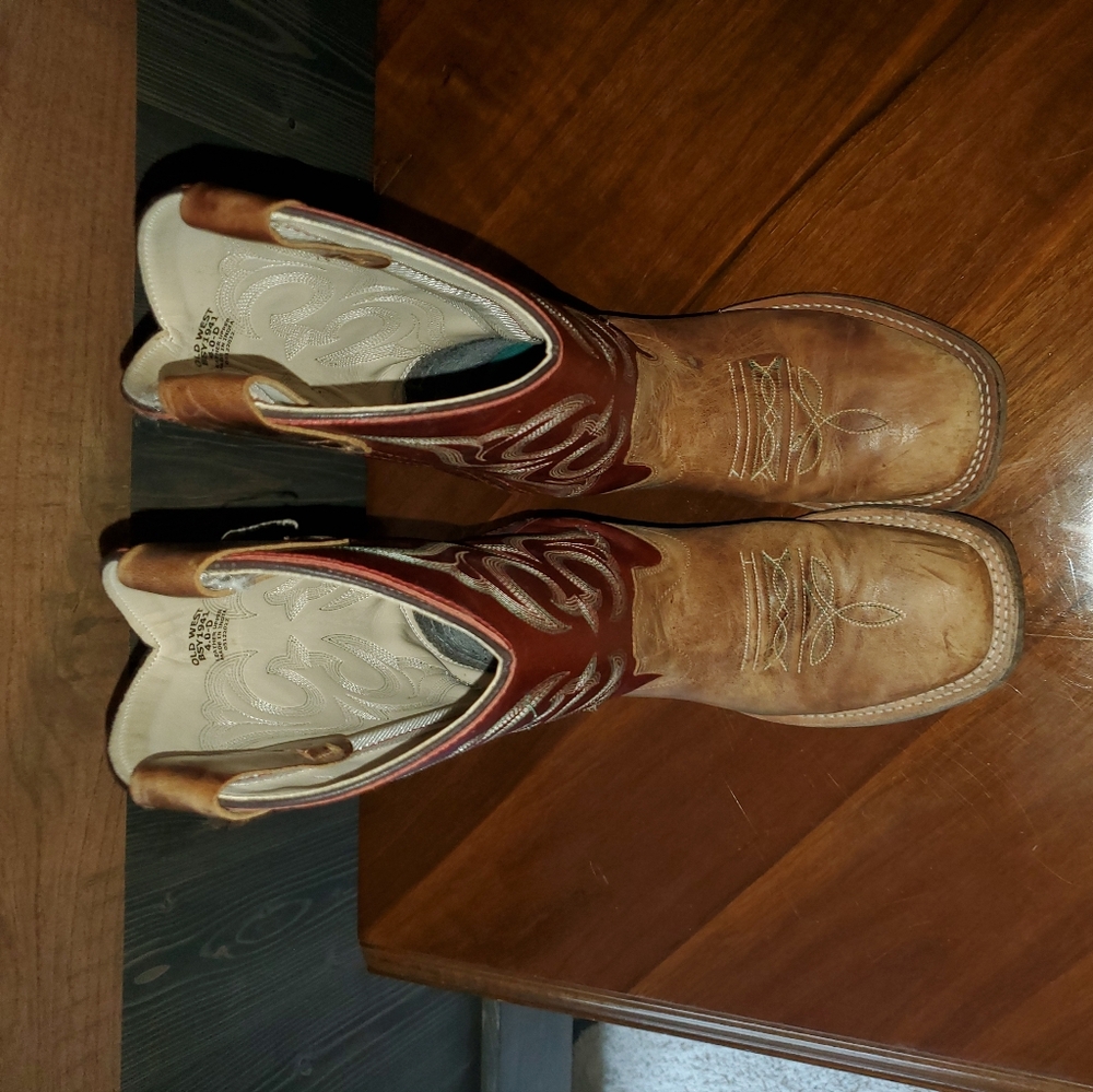 OLD WEST SIZE 4 RED TOP LEATHER